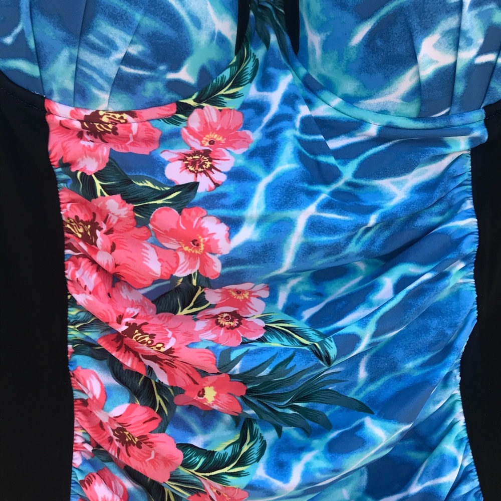 Torrid Ruched Swimsuit - Picture 7 of 11